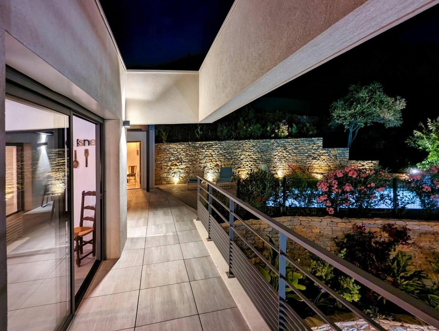 Lone Star Riviera - 5 Minutes Walk To The Beach Carqueiranne Extérieur photo